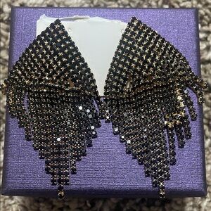 Elegant Black and Gold Dangle Earrings